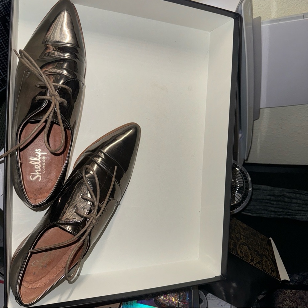 SHELLYS Patent Vegan Leather Brown Pointy Toe Laced Loafers size 40 UK